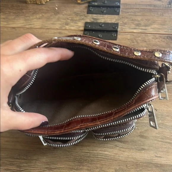 Brown Croc-Embossed Crossbody Bag - Picture 3 of 10